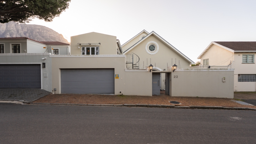 4 Bedroom Property for Sale in Claremont Upper Western Cape